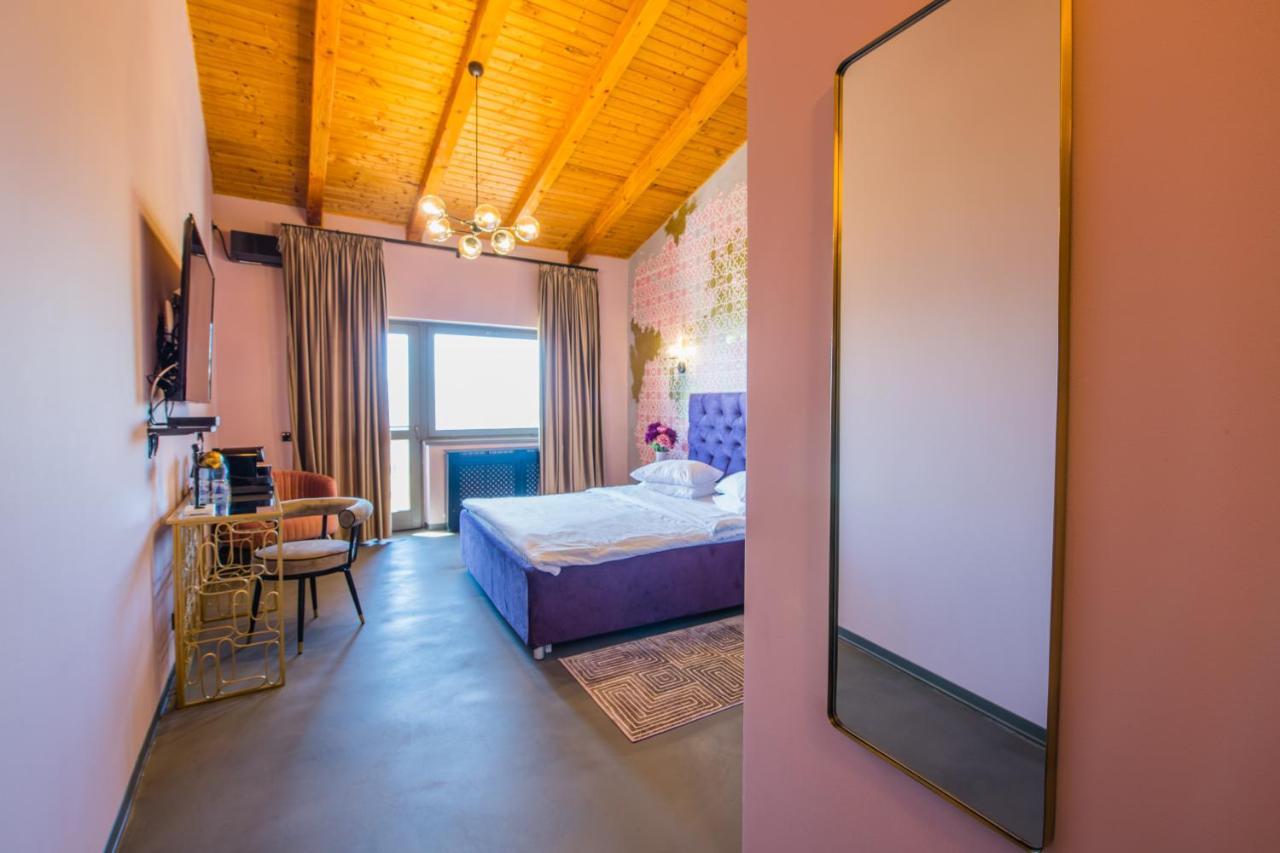 Pensiunea Casa Buna Gîrbova Extérieur photo